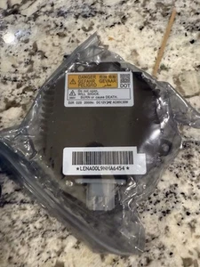 D2R/D2S HID Xenon Headlight Bulb. Model Number LENA00L9HA6454 - Picture 1 of 2