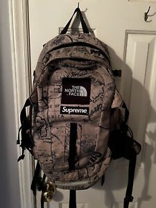 🔥SUPER RARE Supreme The North Face TNF Hot Shot Backpack