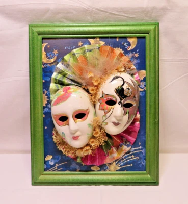 Venezianische PORZELLAN MASKEN als Bild, Echtholz gerahmt, 2 Masken, 25 x 20cm. - Bild 1 von 4