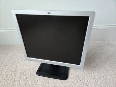 HP Compaq LE1711 17-inch LCD Monitor used, Grade A - Image 1 of 4