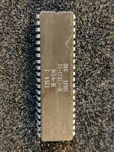 Chip processore DEC Digital T11 DCT11-AA 21-17311-01 310EC testato - ceramica scura - Foto 1 di 2