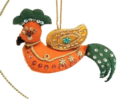 Vintage Bucilla Exótico Pájaro Fieltro Lentejuelas Cuentas Adorno Navidad Años 60 6"x4" Foto 1 de 4