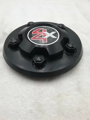 GM OEM NOS 15592299 Steel Wheel Hub Cap Center Cap 1983-1988 Chevrolet S10 4x4 - Image 1 of 2