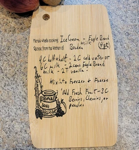 Tabla de cortar de bambú grabada a mano semi-ovalada - Imagen 1 de 6
