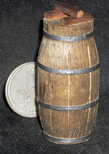 Barril de madera occidental en miniatura para casa de muñecas escala 1:12 importación mexicana #WO1920 (1) - Imagen 1 de 1