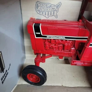 Vtg 1991 ertl 1/16 international harvester 1566 w/rear Duals diecast tractor red - Picture 1 of 8
