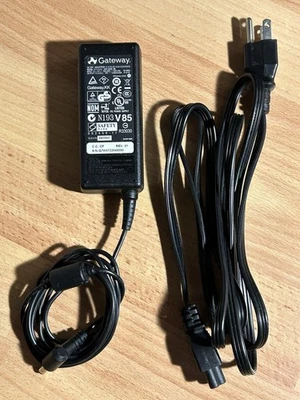 Adaptador de pared de alimentación Gateway AC/DC - Modelo ADP-65HB BB Foto 1 de 4