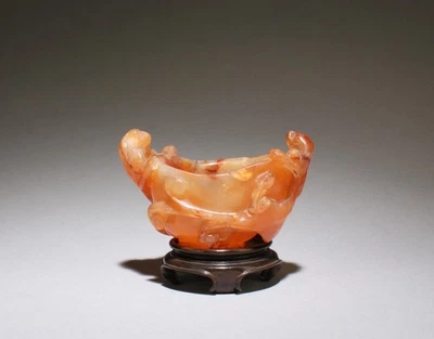 Ming Dynasty, Antique Nanhong Agate Vessel Ornament - Image 1 of 4