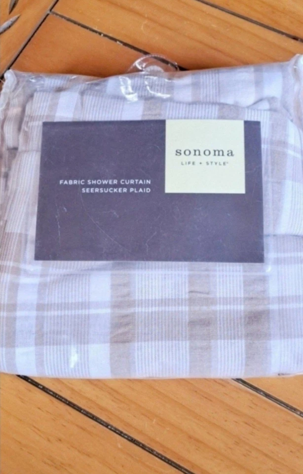 Cortina de ducha Sonoma Life + Style 72" X 72" Seersucker a cuadros topo y crema nueva en paquete Foto 1 de 4