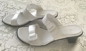 Nine West Women's Sandals Size 8.5 Funny Girl White Leather Slip On Sandals - Picture 1 of 9