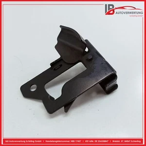 Mercedes Benz C-Class Combi S204 C220 CDI bonnet lock A2048800064 - Picture 1 of 3