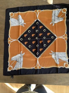 Reitsport quadratischer Poly Schal Daniella Pagani italienisch hergestellt 30" x 30" - Bild 1 von 8