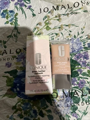 Clinique Even Better Refresh Hydrating Repairing Makeup (CN 28 IVORY) 1oz/30ml - Image 1 of 4