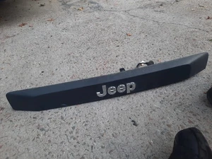 Luces de manija/etiqueta Jeep Liberty 2009-2012 puerta levadiza - Imagen 1 de 4