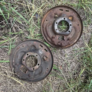 65 66 67 MOPAR B BODY 8 3/4 10 INCH BACKING PLATES OEM LH RH PAIR - Picture 1 of 3