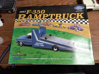 Camión rampa Ford F-350 1967 Mobius 1/25 (kit de piezas) leer descripción Foto 1 de 4