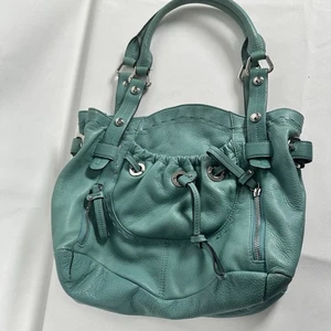 BOLSO DE HOMBRO BOHO B. MAKOWSKY SUAVE AQUA BEBÉ VERDE CUERO GENUINO - Imagen 1 de 14