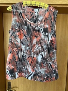 2-teilig, Gemusterte Bluse mit Top, Gr. 42 Neuwertig - Bild 1 von 5