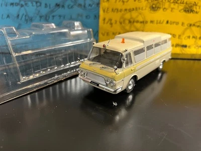 1/43 DeA DeAgostini Soviet ZIL-118A ambulance №52 russian ambulancia ambulanz - Immagine 1 di 3