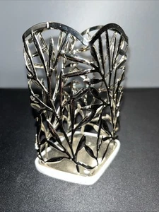 Bath & Body Works Gentle & Clean Foaming Hand Soap Holder Vine Leaf - Picture 1 of 2