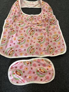 Bib & Burp Cloth Set - Strawberry Shortcake - Picture 1 of 4
