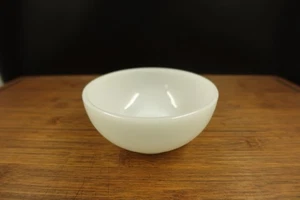Fire King 5" Milchglasschale - Bild 1 von 7