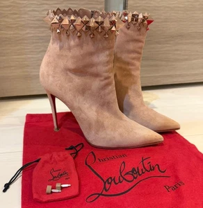 Christian Louboutin Firmamma 100 Nieten Beige Wildleder Stiefel Größe 36,5 / US 6,5 - Bild 1 von 7