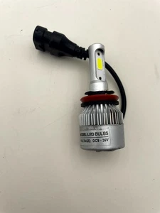 Universal Car Headlight LED Bulbs Lime Green Aluminum Housing Long-Lasting 36 V - Foto 1 di 6