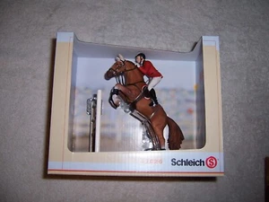 Schleich 42026 Equipaggiamento per cavalli spettacolo salto set NUOVO IN SCATOLA - Foto 1 di 4