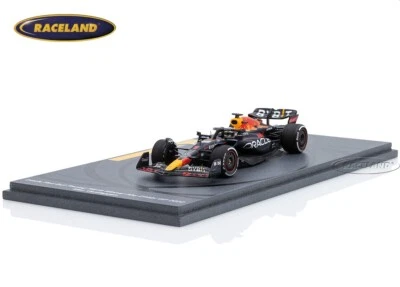 Red Bull RB18 F1 Sieger GP Abu Dhabi Weltmeister 2022 Max Verstappen, Spark 1:43 - Bild 1 von 4