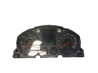 Tacho Kombiinstrument für VW PASSAT VARIANT (3C5) 2.0 TDI 16V 3C0920871E - Bild 1 von 4