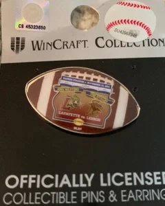 LAFAYETTE LEHIGH FOOTBALL PIN 150. SPIEL RIVALITÄT NY YANKEE STADIUM LEOPARDEN - Bild 1 von 3