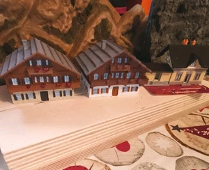 Verkaufe ein Konvolut von Häusern der Spur N der Marke De Augustine neuer Art. - Bild 1 von 10