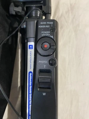 Trípode de control remoto Sony Handycam VTC-60AV con estuche original Foto 1 de 4