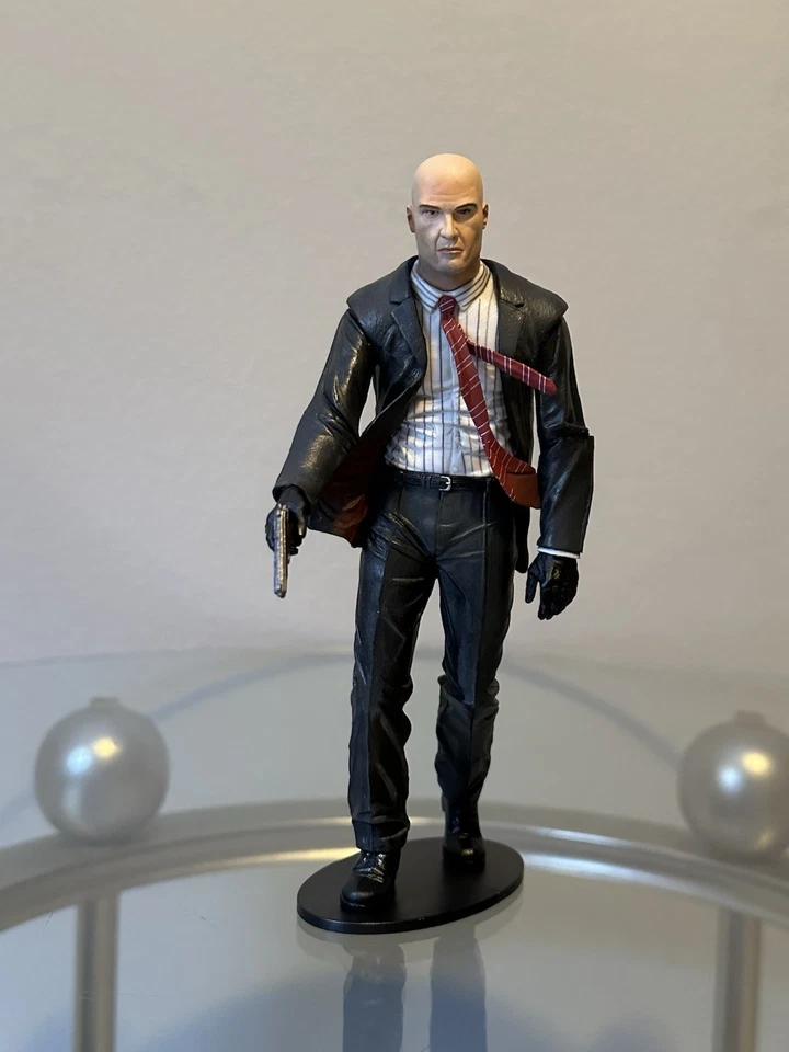 Hitman Blood Money Agent 47 NECA Player Select 7" Figure 2006 - Image 1 of 4