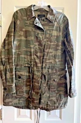Jaqueta Sanctuary Anthropologie Feminina Zíper Completo Camuflagem Utilitário Militar Verde Tamanho P - Imagem 1 de 4