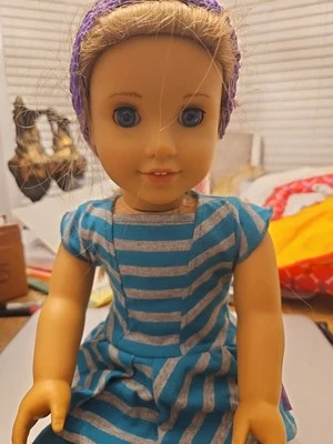 Muñeca American Girl del Año Gimnasia McKenna con Accesorios 8 Trajes y Alfombrillas Foto 1 de 4