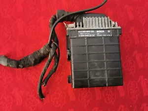 Mercedes Benz W126 560 SEL SEC engine ecu computer control module Bosch - Picture 1 of 2