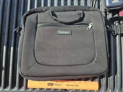 *Kensington*Bolso bandolera/portátil con correa ajustable para el hombro•Limpio• Foto 1 de 4