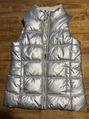 OLD NAVY Frost-Free Sleeveless Puffer Vest Silver Metallic Y2K  Girls Size 8 - Image 1 of 4