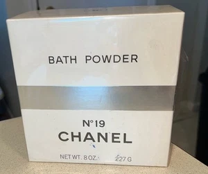 New and unopened N°19 CHANEL Bath Powder 227g - Picture 1 of 7