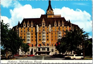 Postcard Saskatchewan SK Saskatoon Bassborough Hotel Castle on the Hill - Picture 1 of 2