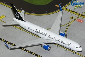 United Boeing 767-300ER N653UA Star Alliance GeminiJets GJUAL2313 Scale 1:400 - Picture 1 of 1