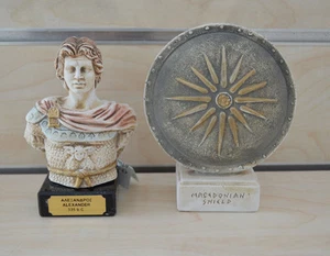 Great Alexander and Shield sculpture set artifacts - Bild 1 von 5