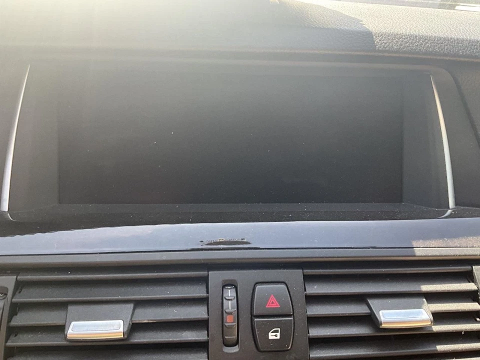 Info-GPS-TV Screen Display Screen Front Dash Fits 11-16 BMW 528i 1973136 - Image 1 of 1