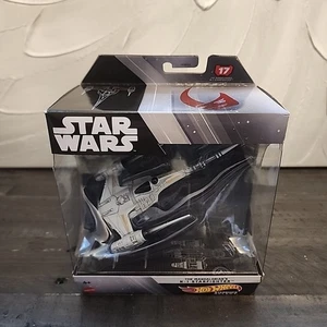 Hot Wheels Star Wars Mandalorian Starfighter Diecast 1:50 Figure - (HMH98) - Picture 1 of 2