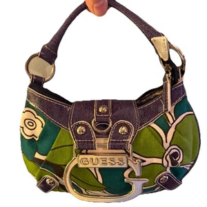 VTG GUESS MINI GREEN FLORAL HANDBAG HUGE SILVER G EMBLEM LOGO LINING 8x5 - Imagen 1 de 12
