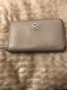 Michael Kors MK Taupe Leather Clutch Purse Wallet - Picture 1 of 8