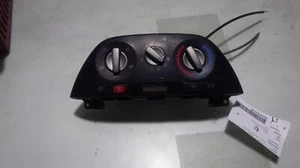 02 TOYOTA RAV4 CLIMATE Controller - Picture 1 of 5