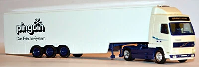 Volvo FH 16 Globetrotter Pinguin Kühltransporte Kühlkoffer-Sattelzug 1:87 Albedo - Image 1 of 4